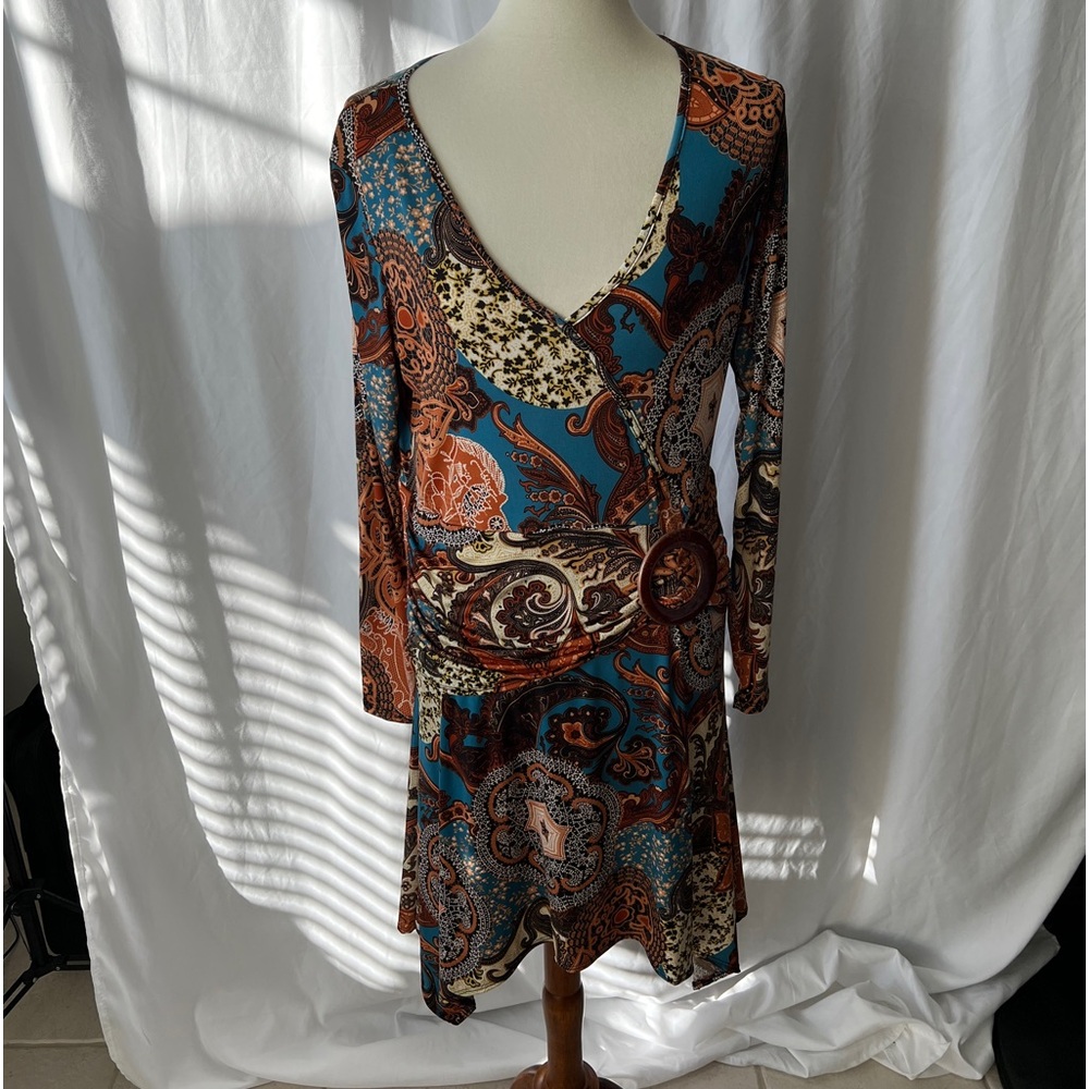 Venus Paisley Stretchy Mini Dress w/Belted Waist - Size Large - NWOT